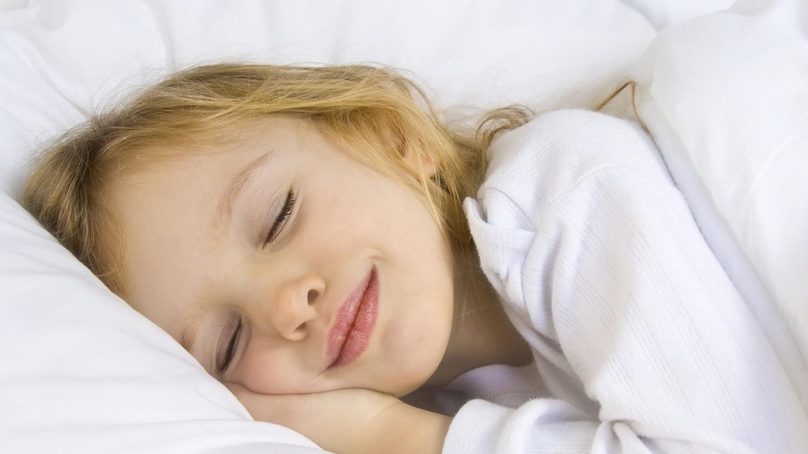 trẻ 4 tuổi ngủ ít