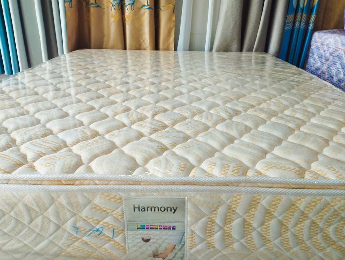 Nệm duy trì độ khô tự nhiên suốt đêm mát lưng