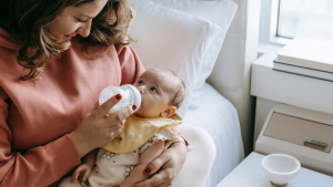 trang trí phòng ngủ cho mẹ và bé